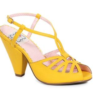 Bettie Page Shoes by Ellie 4" Keyhole Ankle Strap Sandal Aria